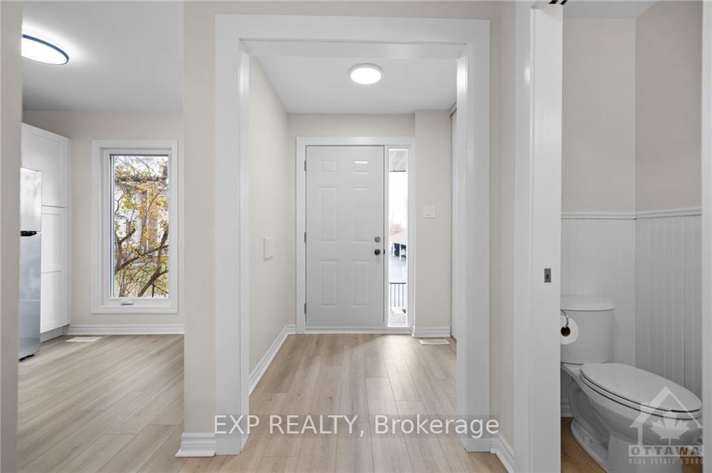 Photo 2 of Unit E, 292 Dalehurst Drive E, Ottawa, Tanglewood — HOMEH