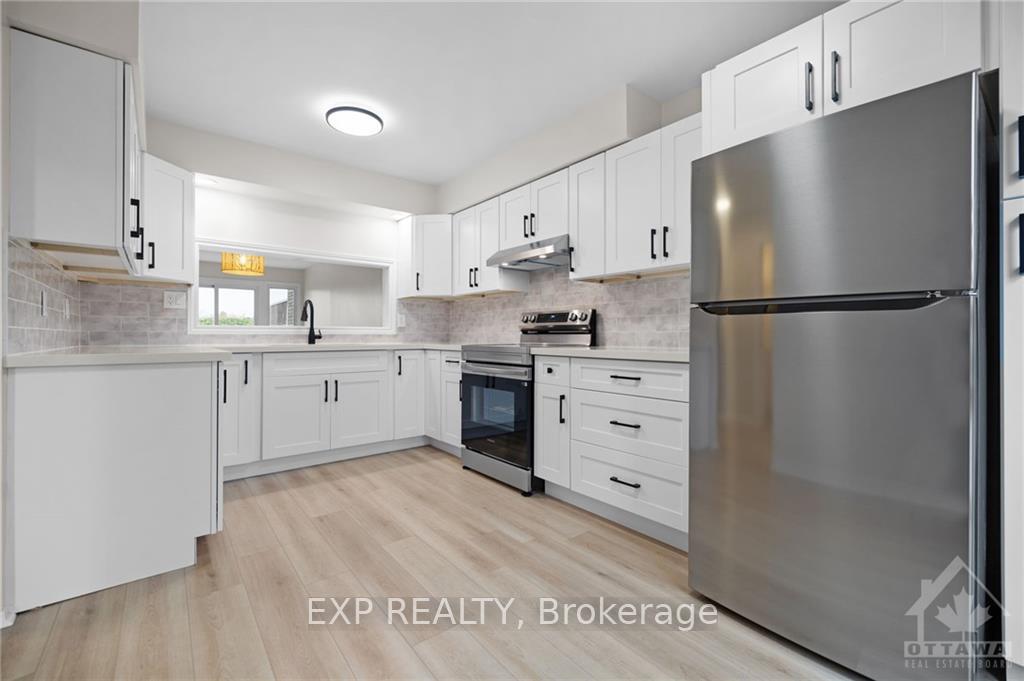 Photo 5 of Unit E, 292 Dalehurst Drive E, Ottawa, Tanglewood — HOMEH