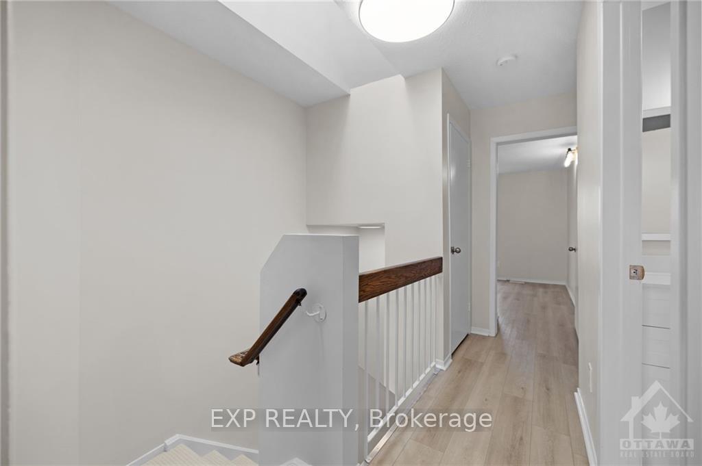 Photo 15 of Unit E, 292 Dalehurst Drive E, Ottawa, Tanglewood — HOMEH