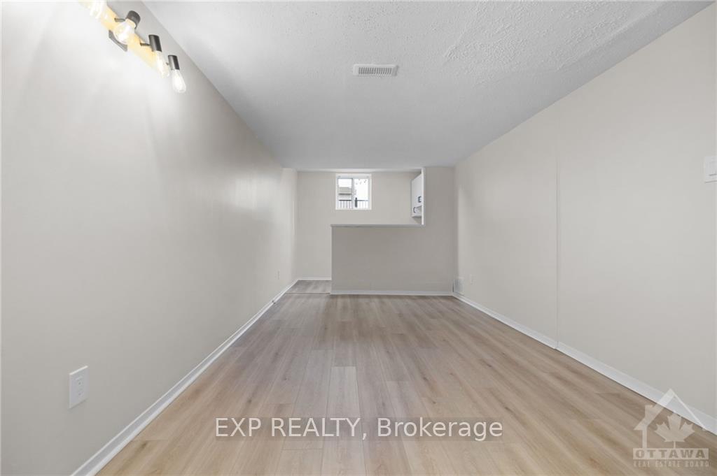 Photo 24 of Unit E, 292 Dalehurst Drive E, Ottawa, Tanglewood — HOMEH