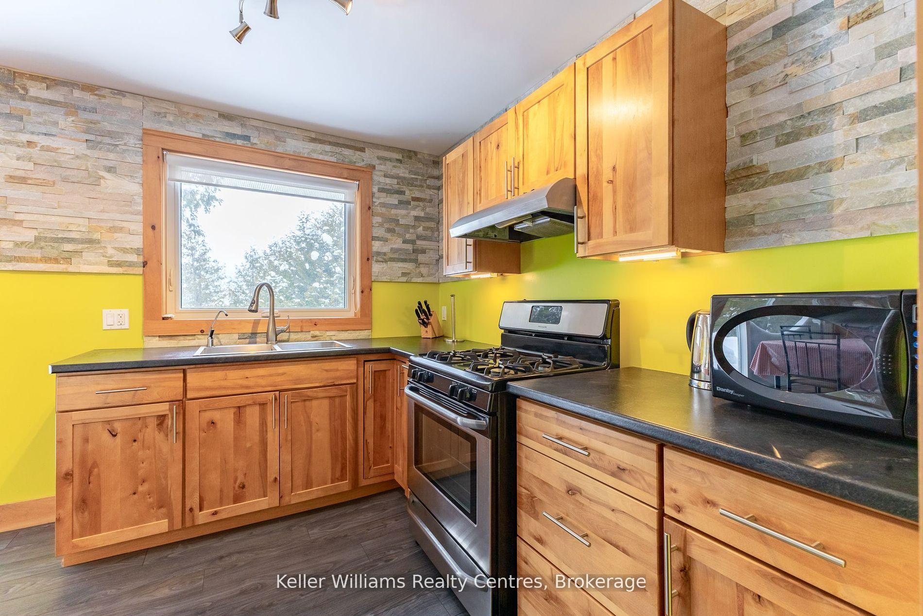Photo 24 of 78341 John Street, Central Huron, Goderich — HOMEH