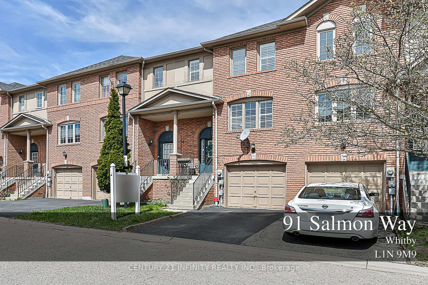 Photo 1 of 91 Salmon Way, Whitby, Downtown Whitby — HOMEH