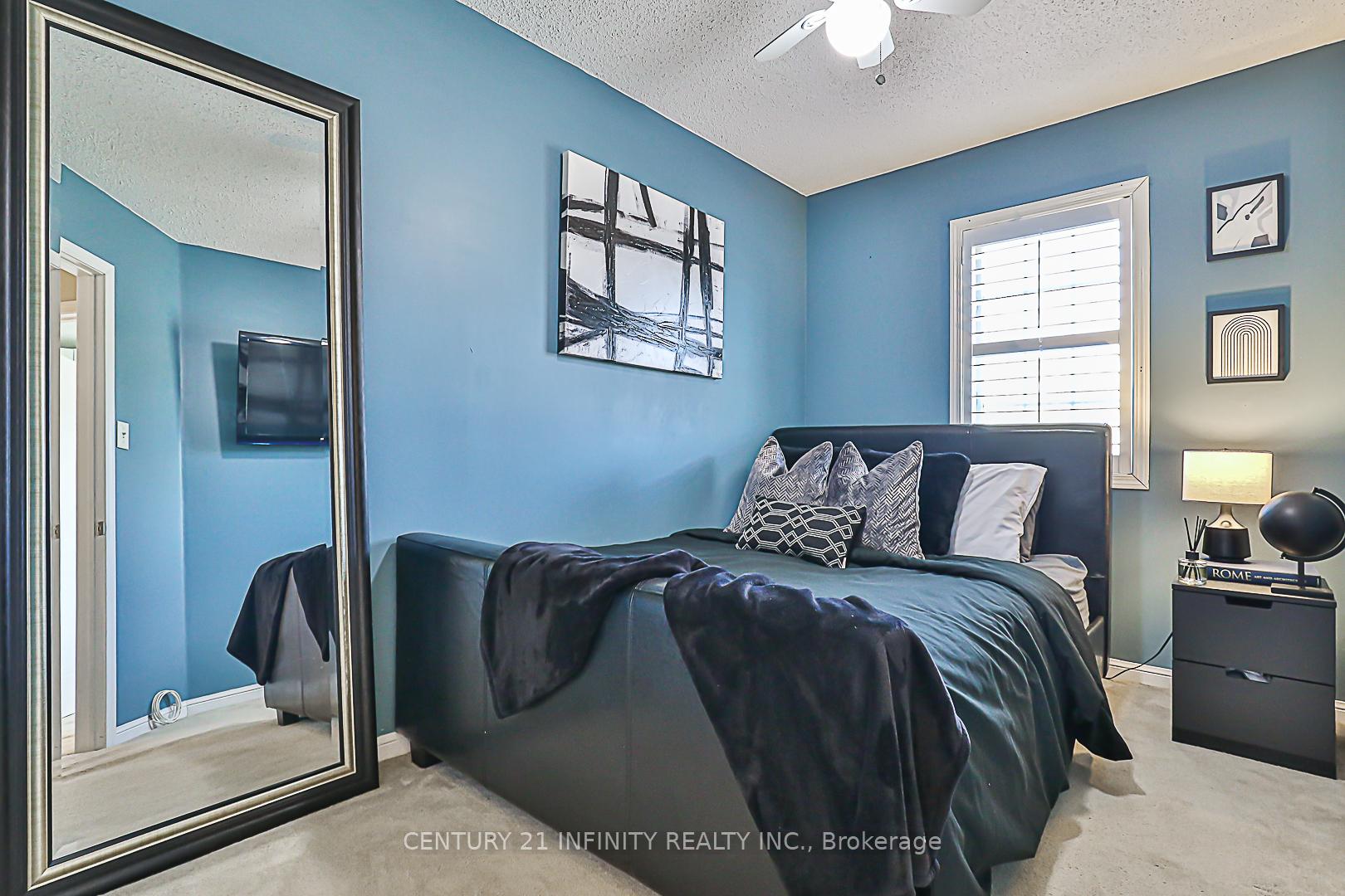 Photo 13 of 91 Salmon Way, Whitby, Downtown Whitby — HOMEH