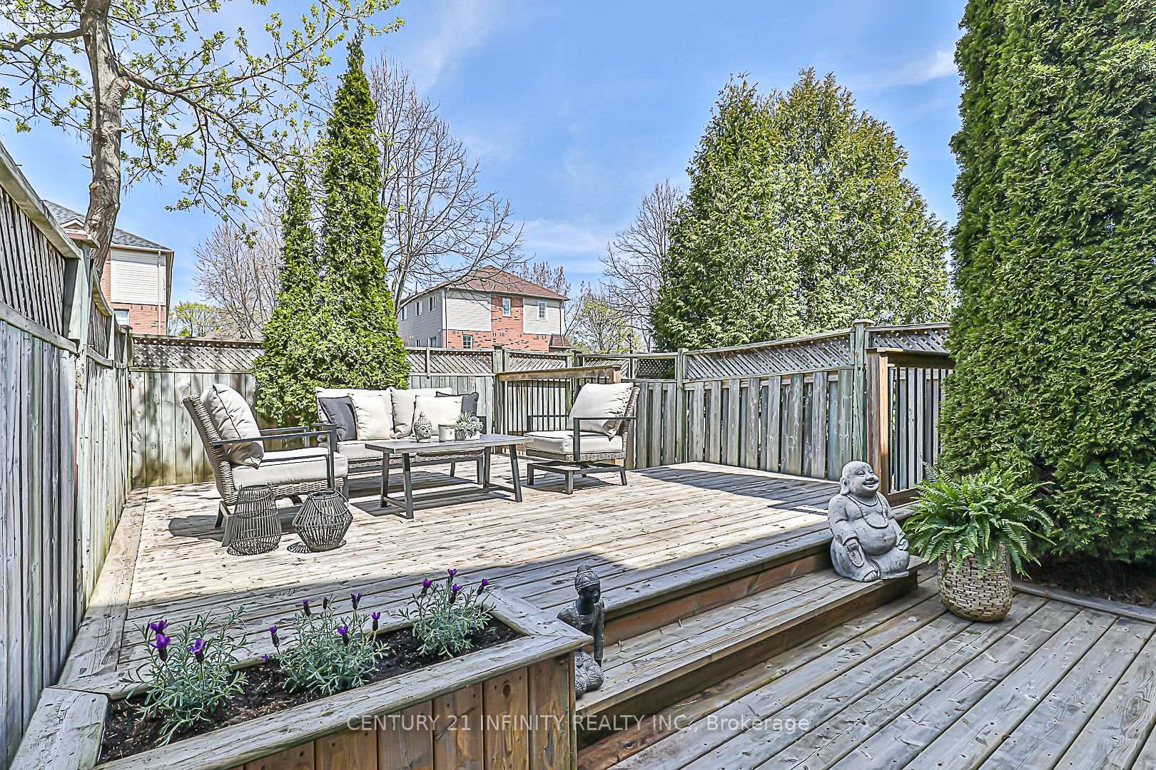 Photo 23 of 91 Salmon Way, Whitby, Downtown Whitby — HOMEH