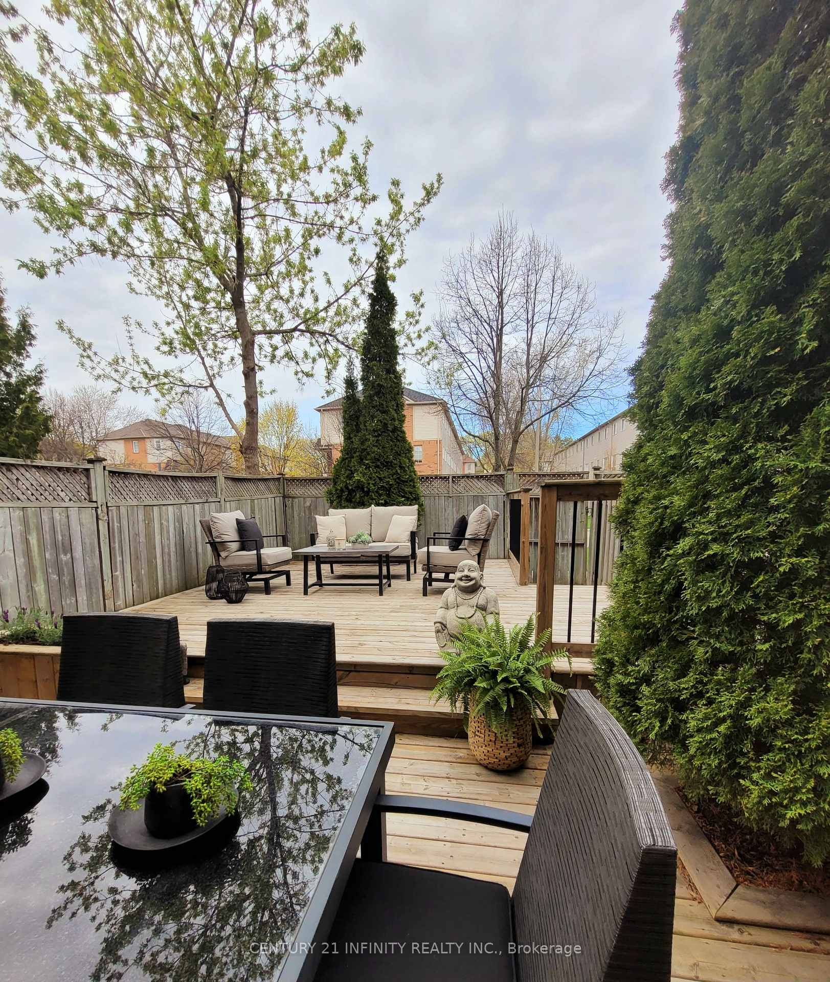 Photo 25 of 91 Salmon Way, Whitby, Downtown Whitby — HOMEH