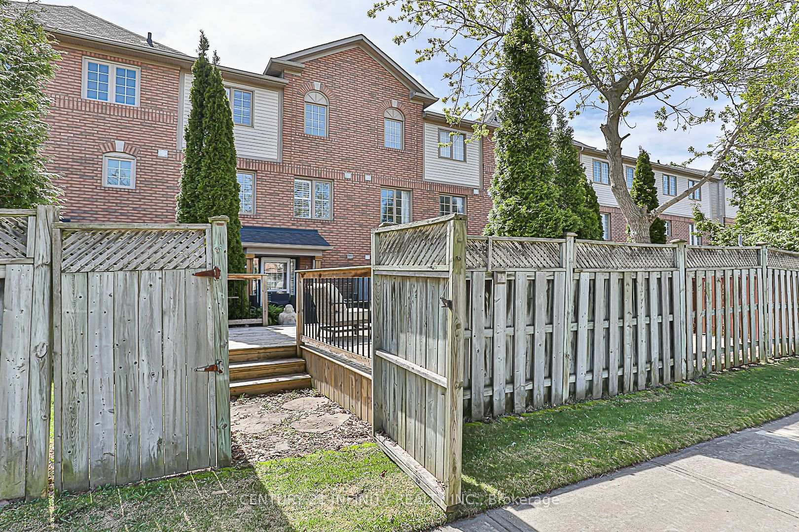 Photo 26 of 91 Salmon Way, Whitby, Downtown Whitby — HOMEH