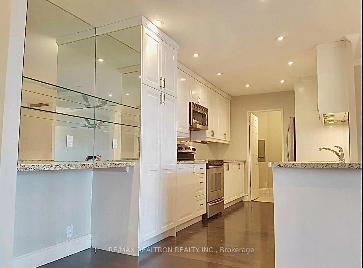 Photo 3 of Unit 614, 350 Lonsdale Road, Toronto, Forest Hill South — HOMEH