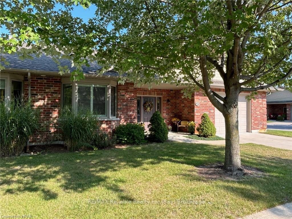 Photo 1 of 21 Bayfield Mews Lane, Bluewater, Bayfield — HOMEH