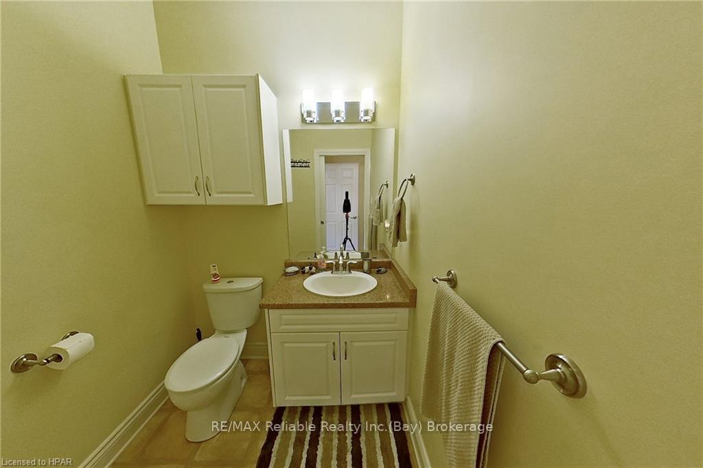 Photo 28 of 21 Bayfield Mews Lane, Bluewater, Bayfield — HOMEH