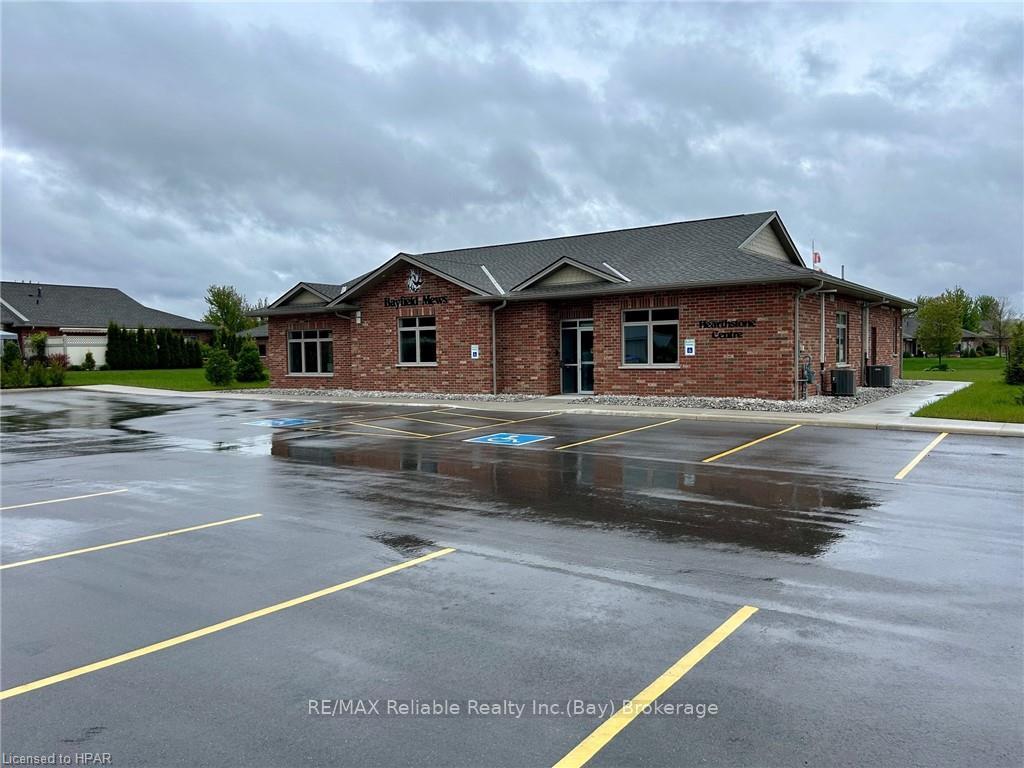 Photo 42 of 21 Bayfield Mews Lane, Bluewater, Bayfield — HOMEH