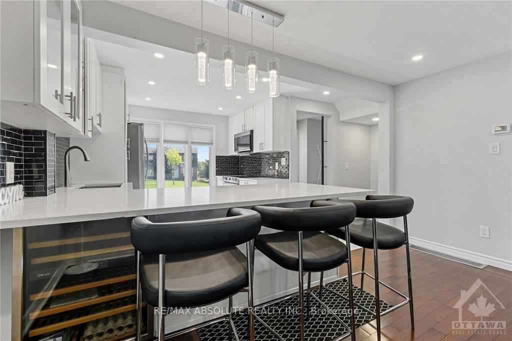 Photo 6 of Unit 19, 3333 Mccarthy Road, Ottawa, Hunt Club — HOMEH