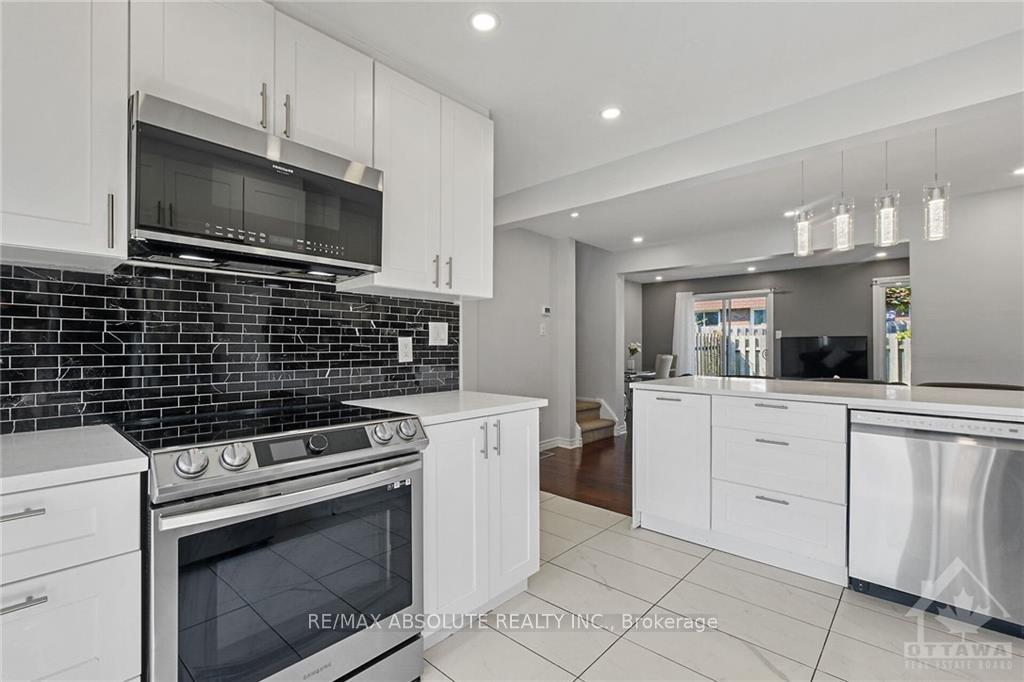 Photo 9 of Unit 19, 3333 Mccarthy Road, Ottawa, Hunt Club — HOMEH