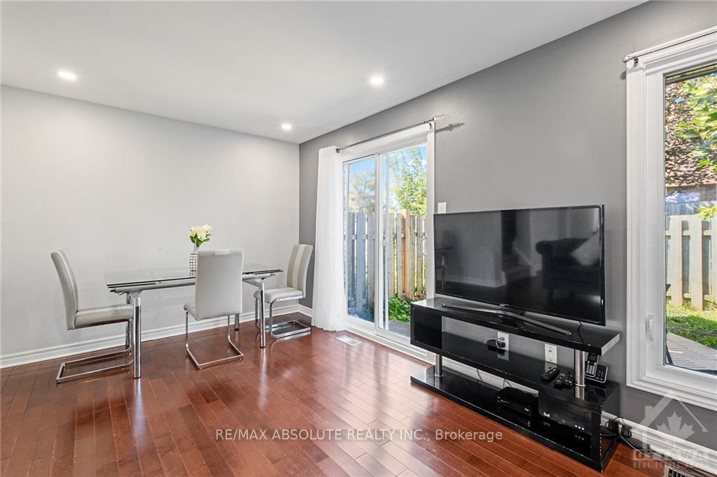 Photo 12 of Unit 19, 3333 Mccarthy Road, Ottawa, Hunt Club — HOMEH