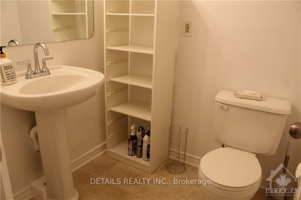 Photo 10 of 4E Maple Ridge Crescent, Ottawa, Barrhaven - Pheasant Run — HOMEH