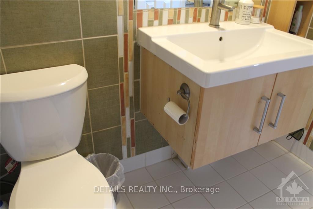 Photo 15 of 4E Maple Ridge Crescent, Ottawa, Barrhaven - Pheasant Run — HOMEH