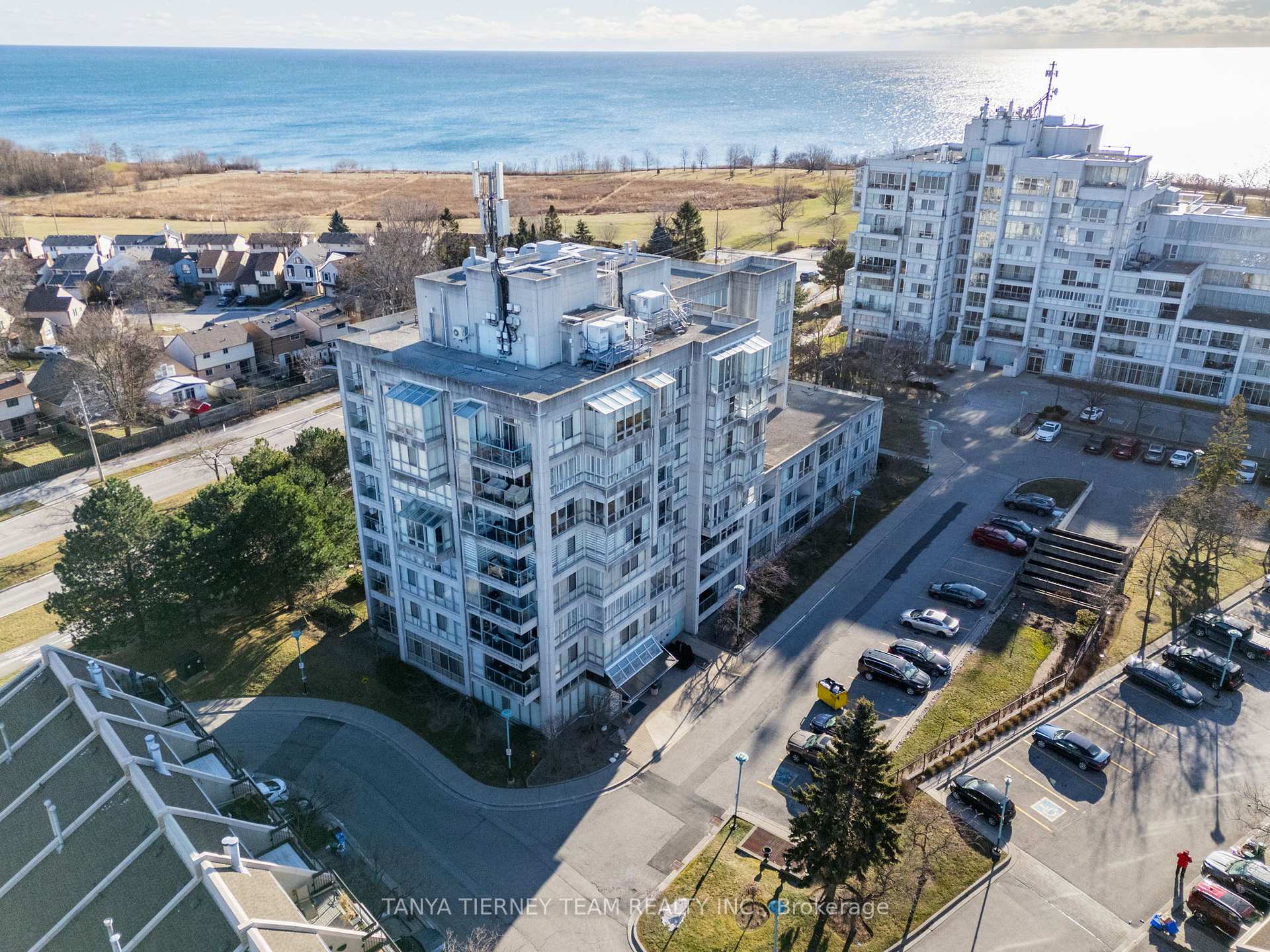 Photo 6 of Unit 314, 25 Cumberland Lane, Ajax, South West — HOMEH