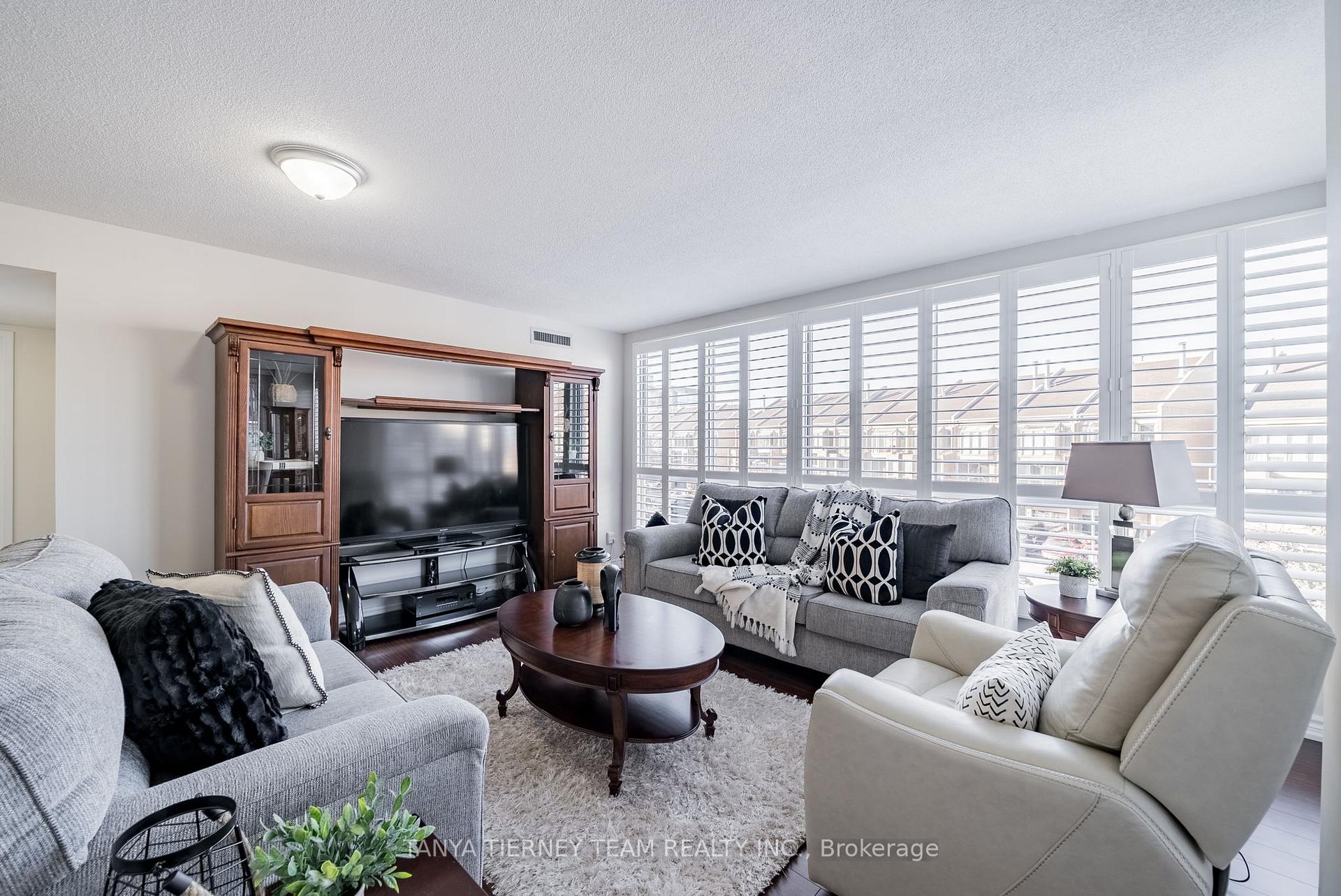 Photo 11 of Unit 314, 25 Cumberland Lane, Ajax, South West — HOMEH