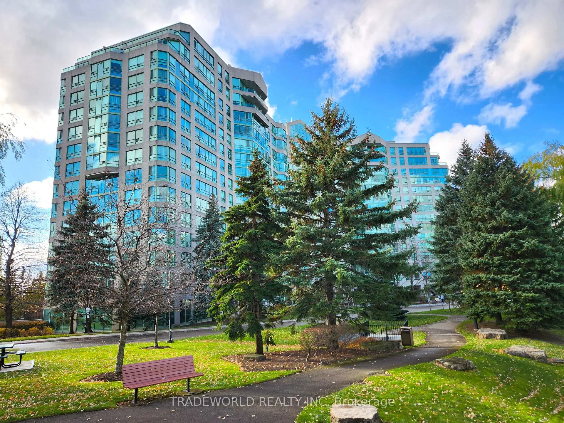 Photo 1 of Unit 1309, 7805 Bayview Avenue, Markham, Aileen-Willowbrook — HOMEH
