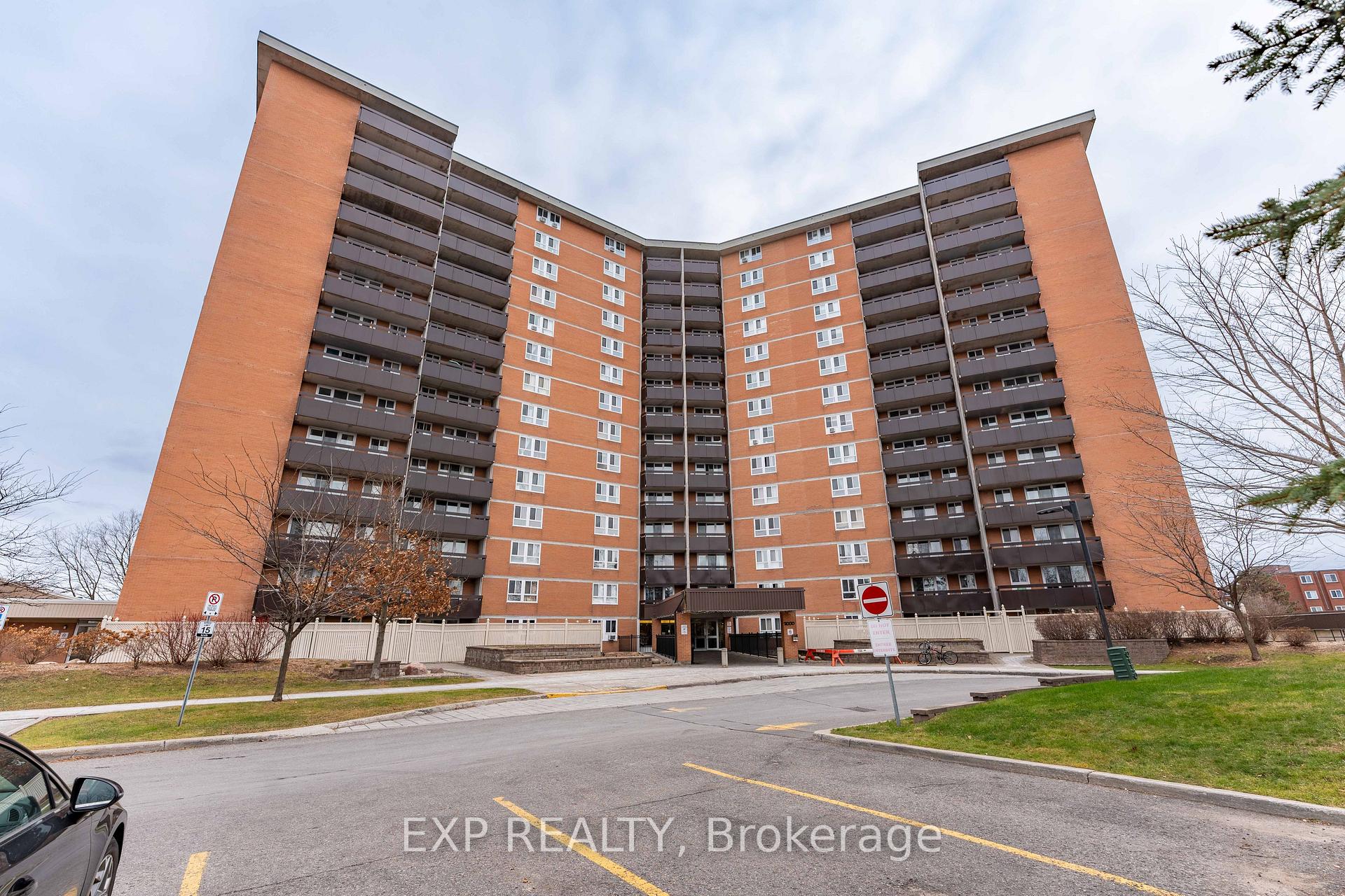 Photo 1 of Unit 312, 2000 Jasmine Crescent, Ottawa, Beacon Hill South — HOMEH