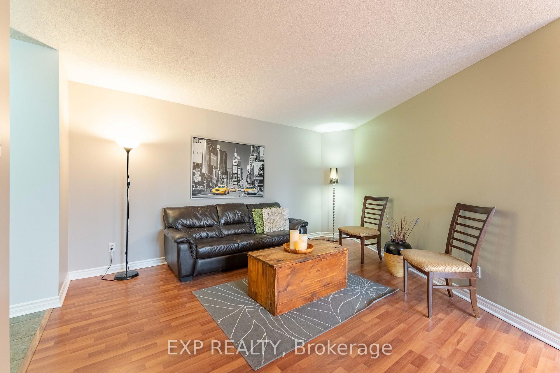 Photo 6 of Unit 312, 2000 Jasmine Crescent, Ottawa, Beacon Hill South — HOMEH