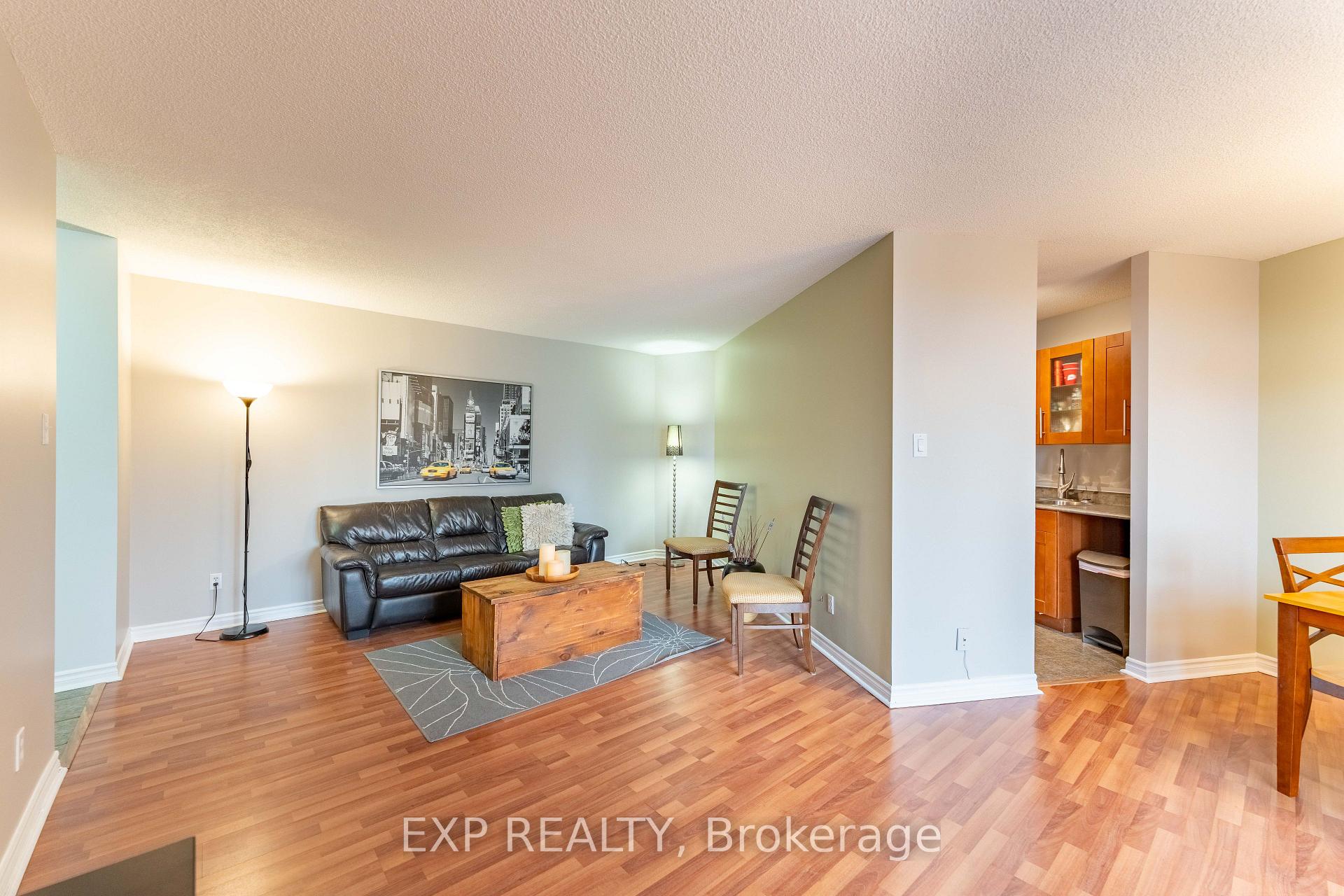 Photo 7 of Unit 312, 2000 Jasmine Crescent, Ottawa, Beacon Hill South — HOMEH
