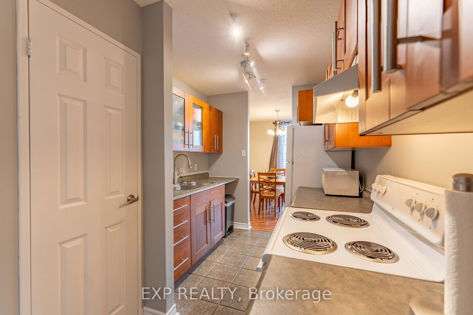 Photo 12 of Unit 312, 2000 Jasmine Crescent, Ottawa, Beacon Hill South — HOMEH