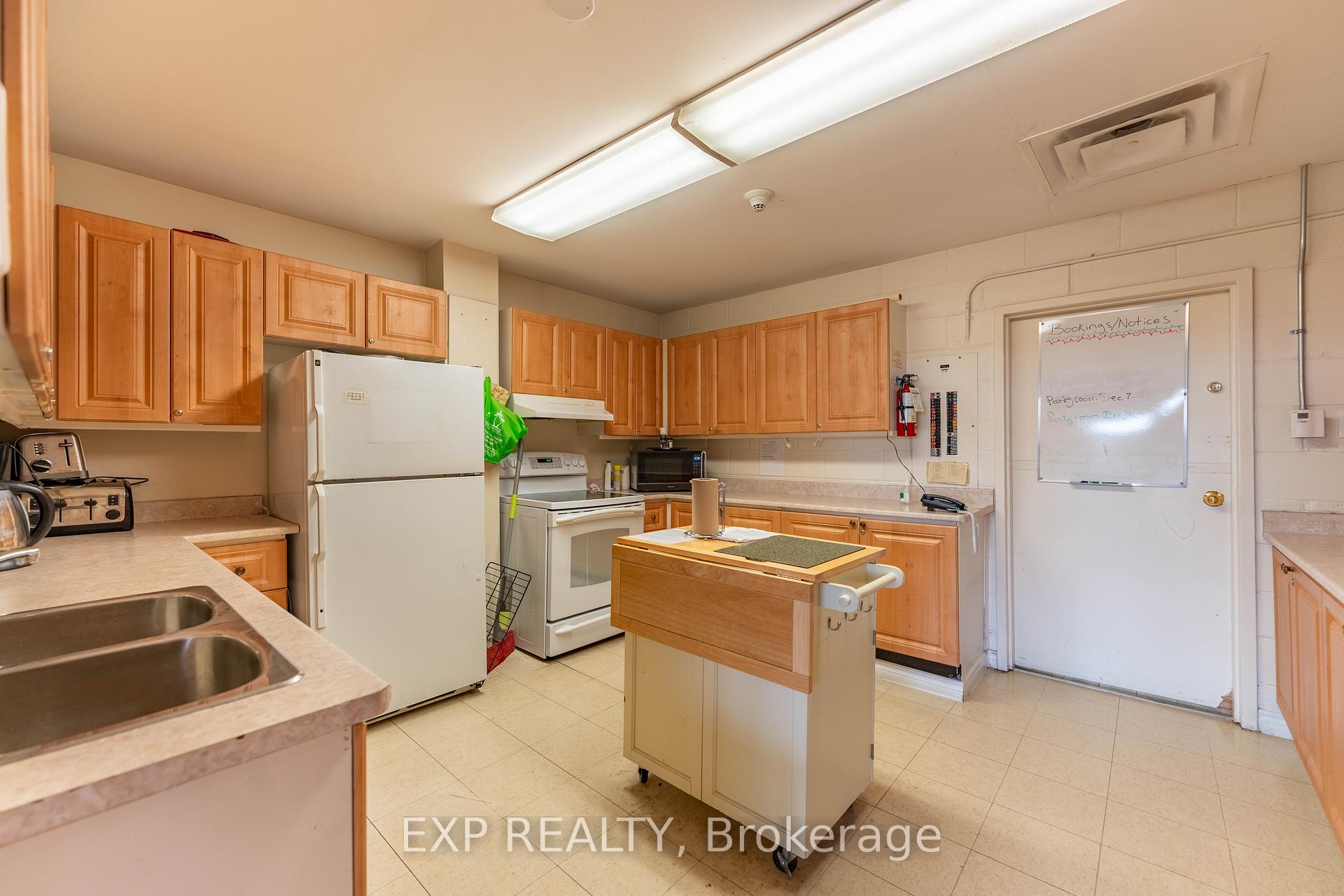 Photo 30 of Unit 312, 2000 Jasmine Crescent, Ottawa, Beacon Hill South — HOMEH