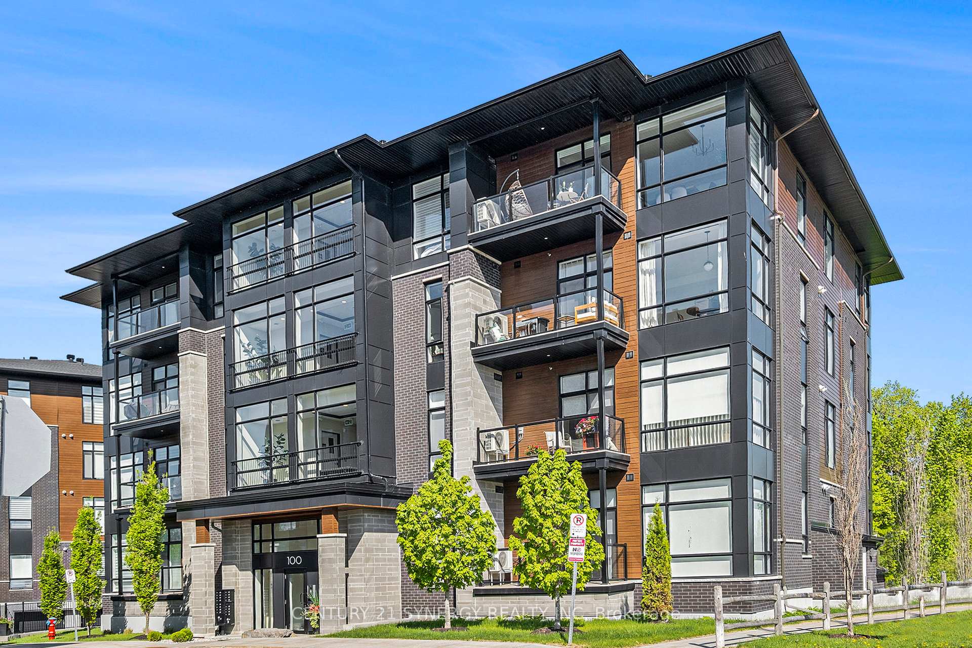Photo 2 of Unit 104, 100 Cortile Private, Ottawa, Riverside South/Gloucester Glen — HOMEH