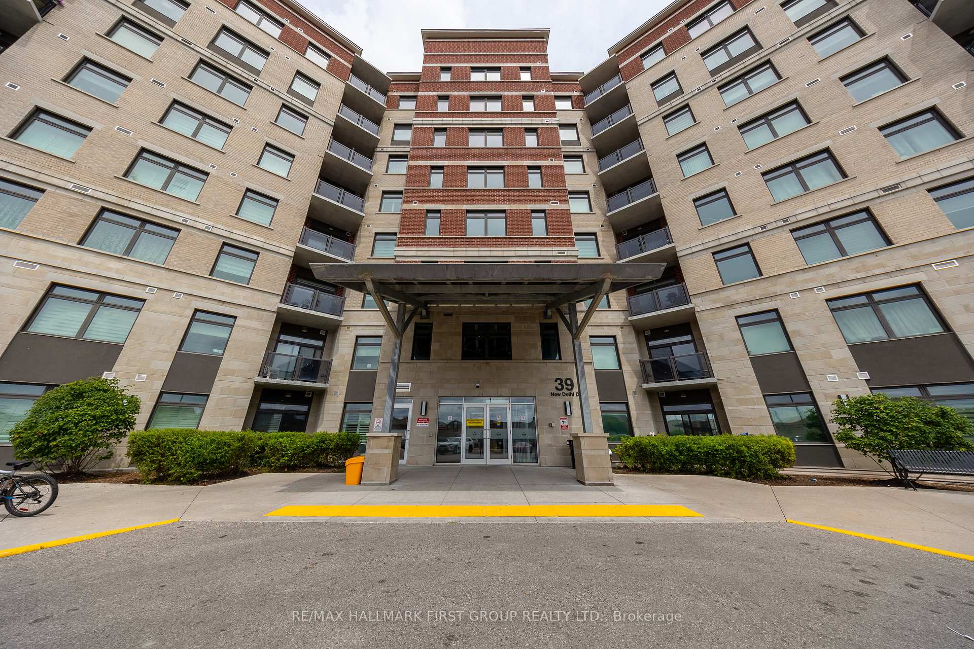 Photo 2 of Unit 314, 39 New Delhi Drive, Markham, Cedarwood — HOMEH