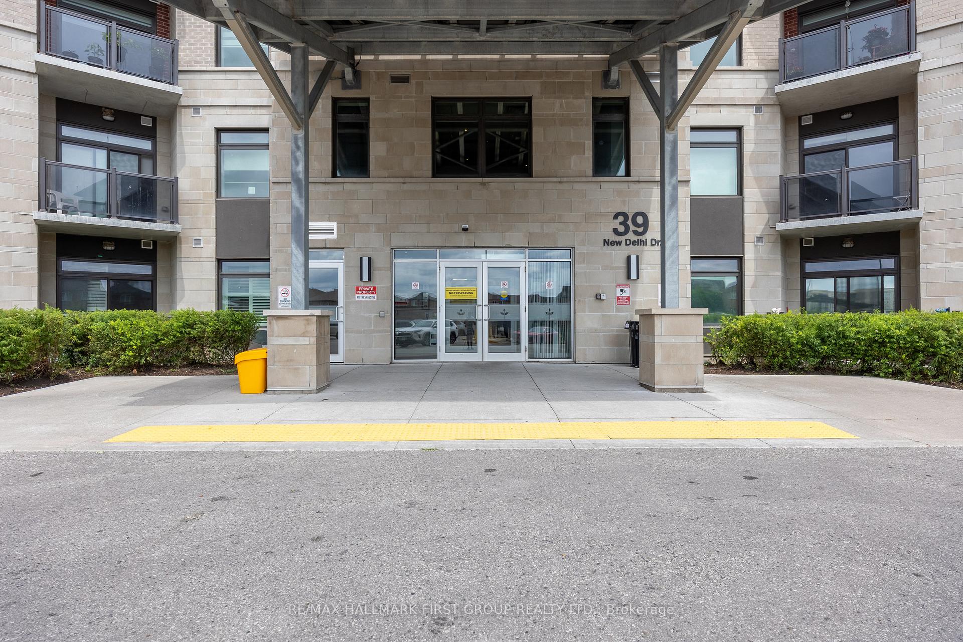 Photo 4 of Unit 314, 39 New Delhi Drive, Markham, Cedarwood — HOMEH