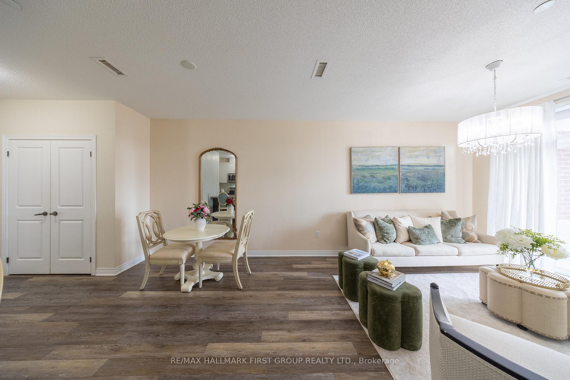 Photo 14 of Unit 314, 39 New Delhi Drive, Markham, Cedarwood — HOMEH