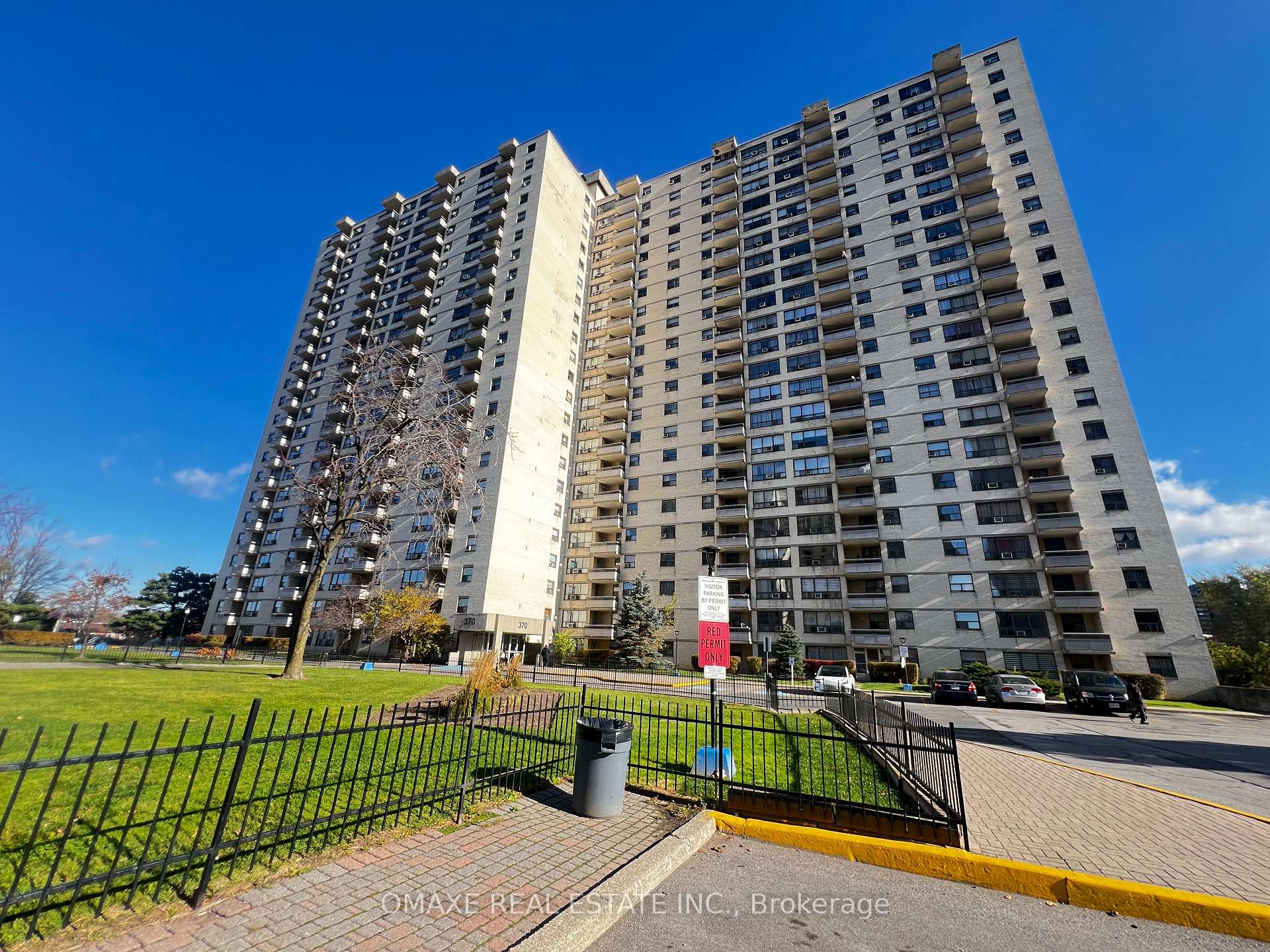 Front of Unit 2212, 370 Dixon Road