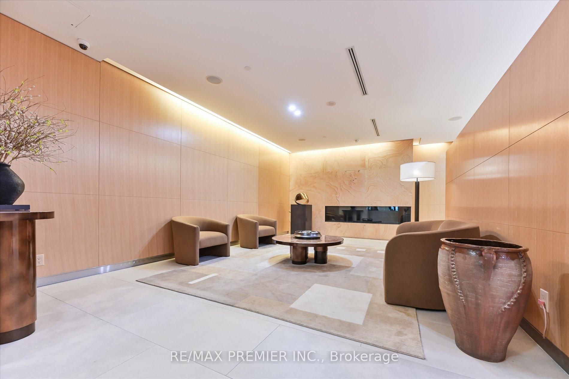 Photo 5 of Unit 1002, 25 Broadway Avenue, Toronto, Mount Pleasant West — HOMEH