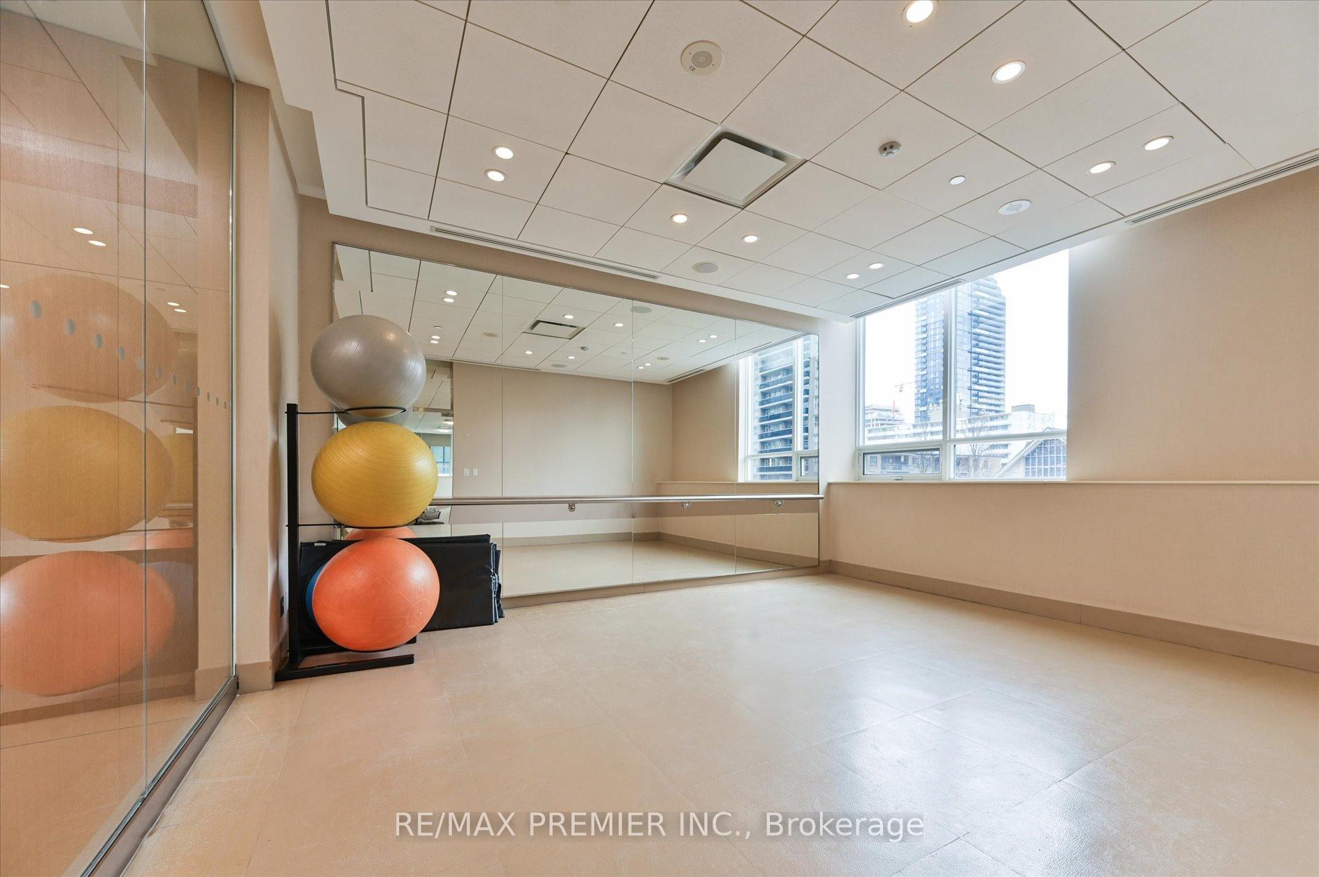 Photo 30 of Unit 1002, 25 Broadway Avenue, Toronto, Mount Pleasant West — HOMEH