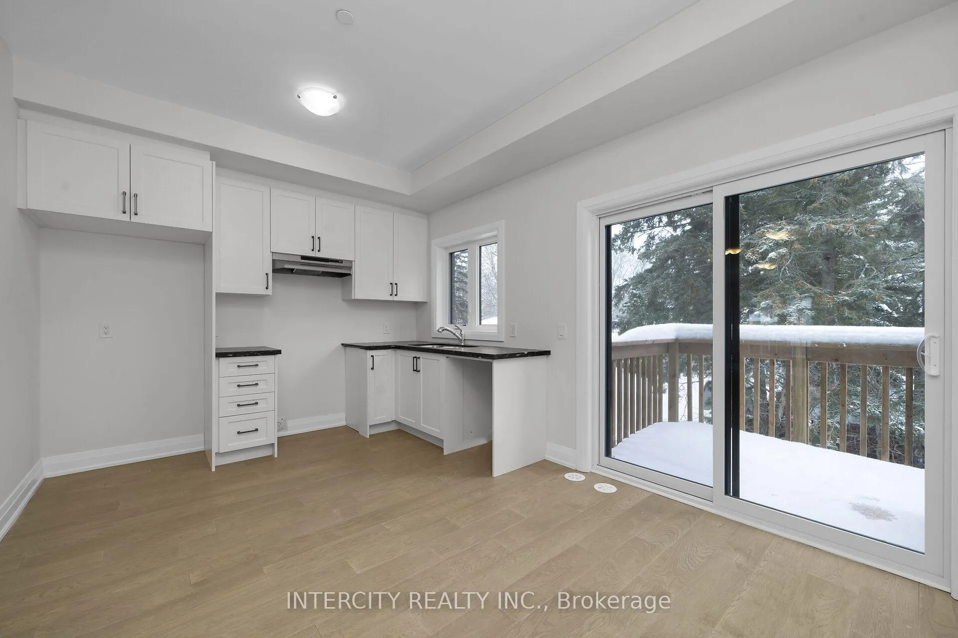 Photo 6 of Unit Unit 5, 19 Marret Lane, Clarington, Newcastle — HOMEH