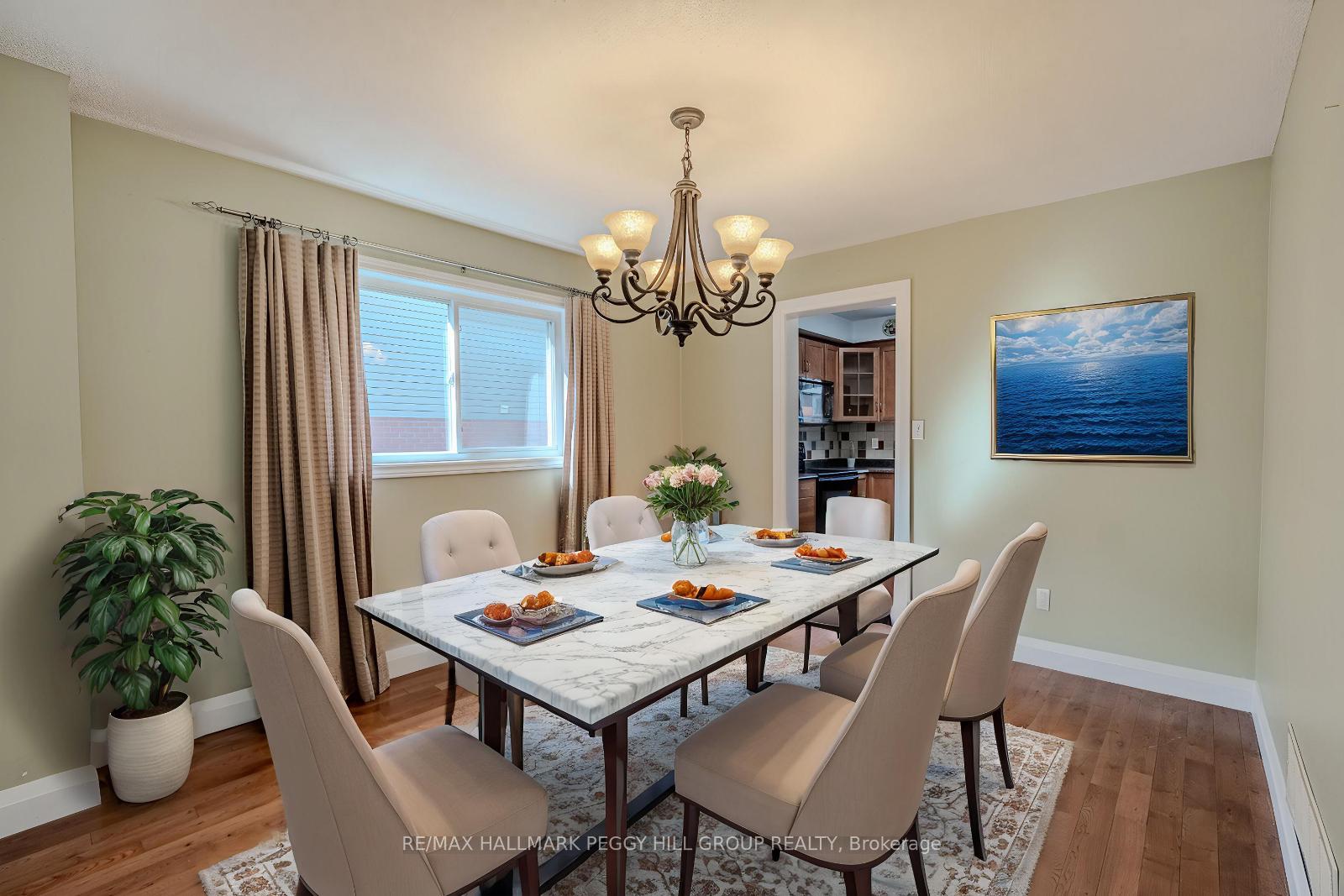 Photo 8 of 6 McDougall Drive, Barrie, West Bayfield — HOMEH