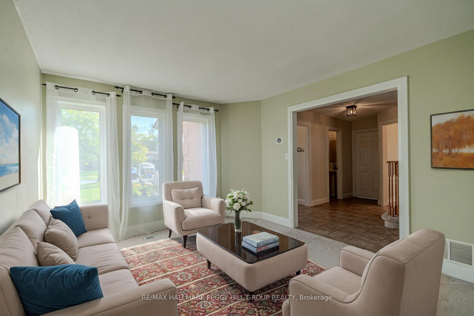 Photo 9 of 6 McDougall Drive, Barrie, West Bayfield — HOMEH