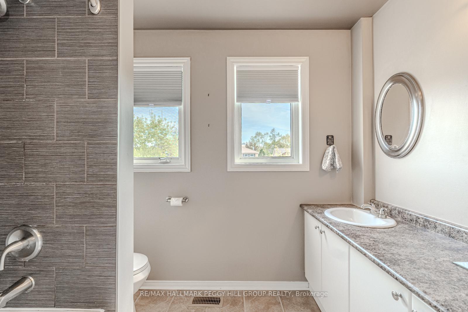 Photo 11 of 6 McDougall Drive, Barrie, West Bayfield — HOMEH