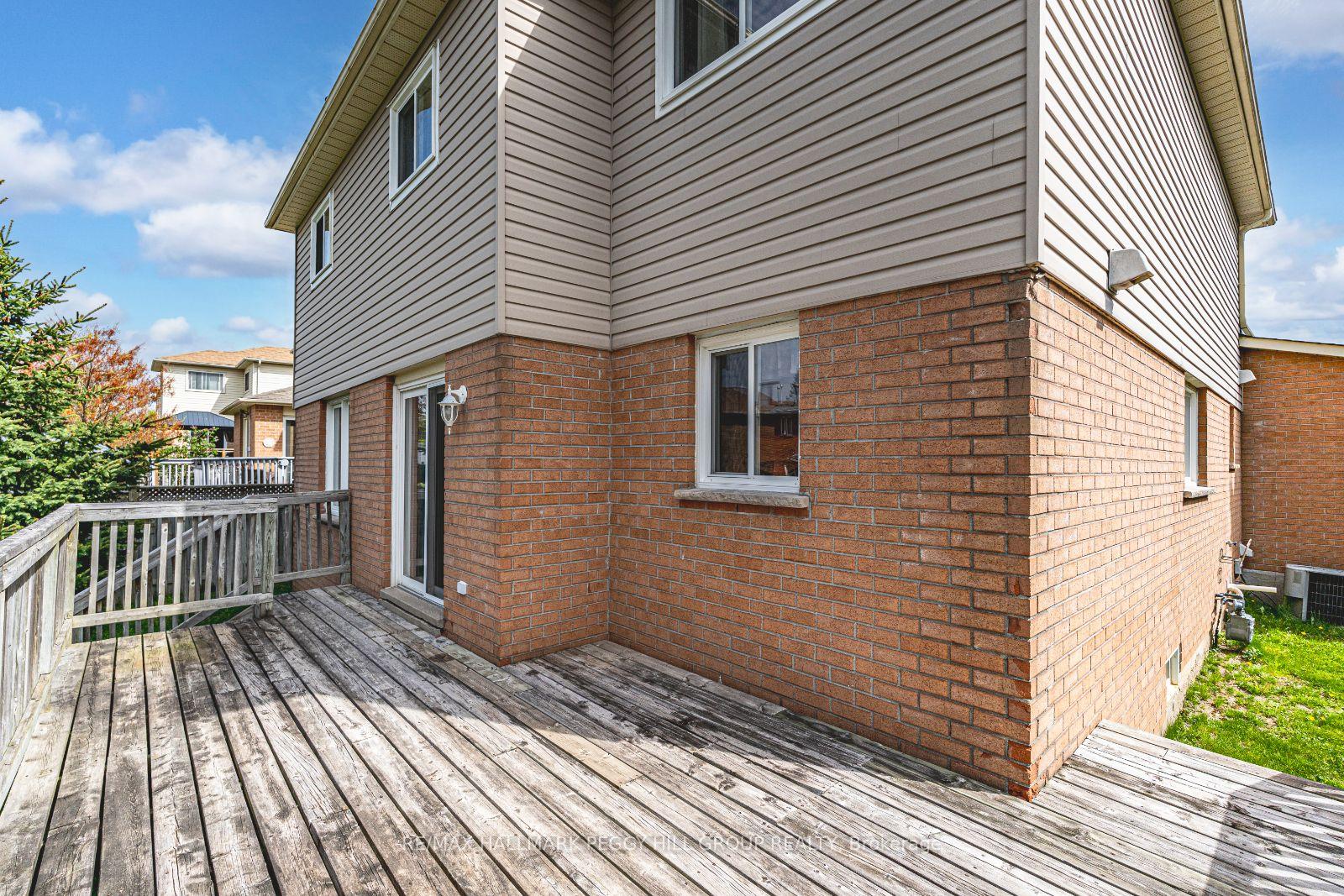 Photo 17 of 6 McDougall Drive, Barrie, West Bayfield — HOMEH