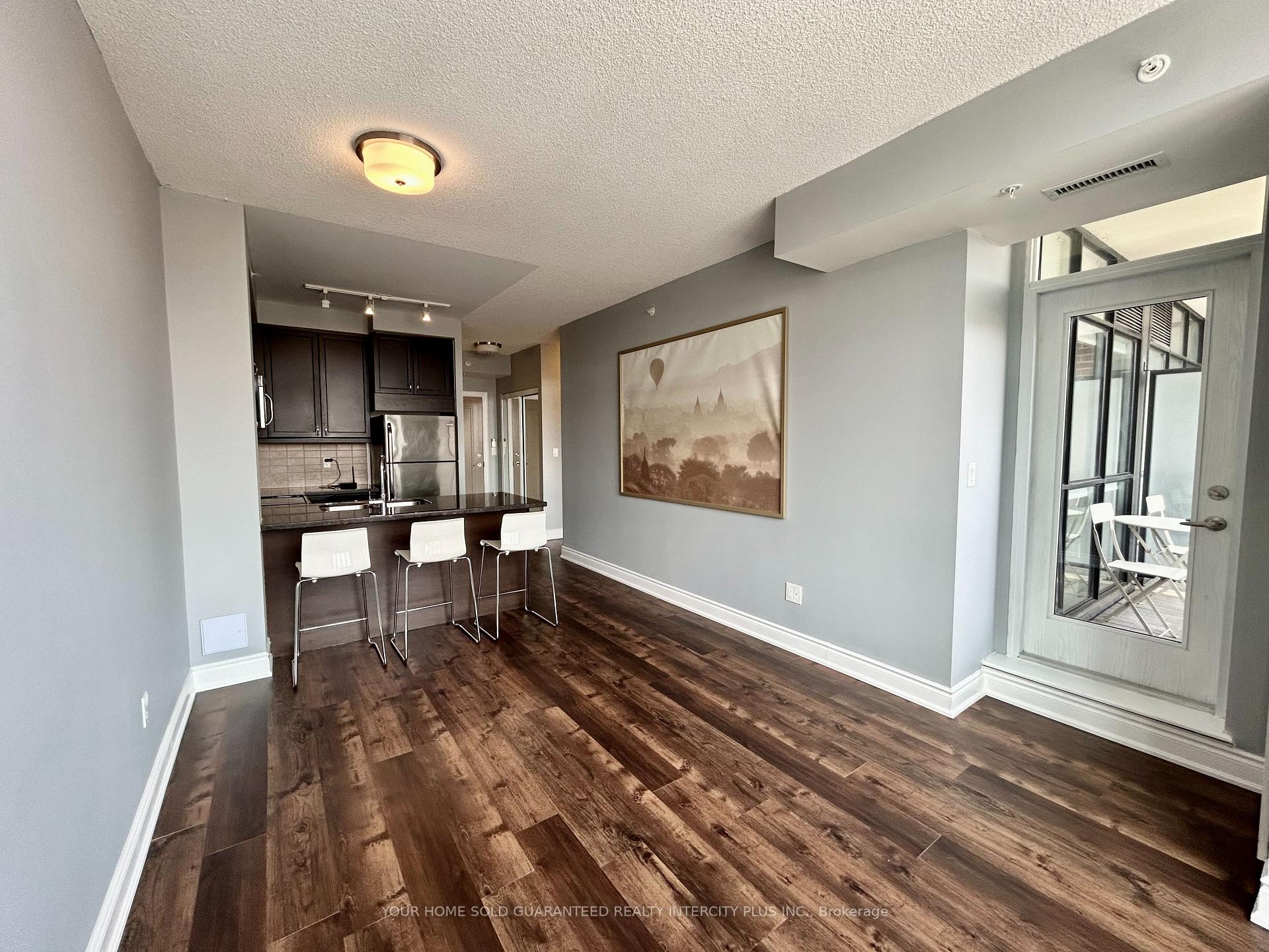 Photo 14 of Unit 204, 2396 Major Mackenzie Drive, Vaughan, Maple — HOMEH