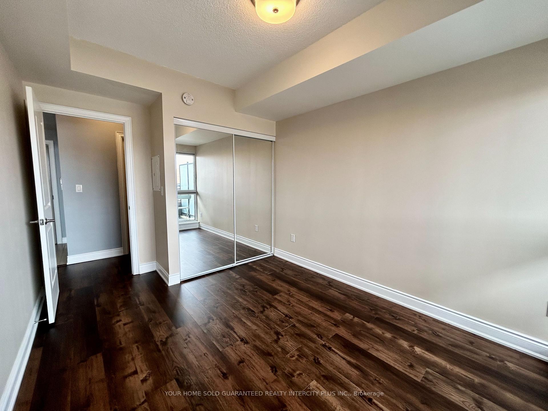 Photo 17 of Unit 204, 2396 Major Mackenzie Drive, Vaughan, Maple — HOMEH
