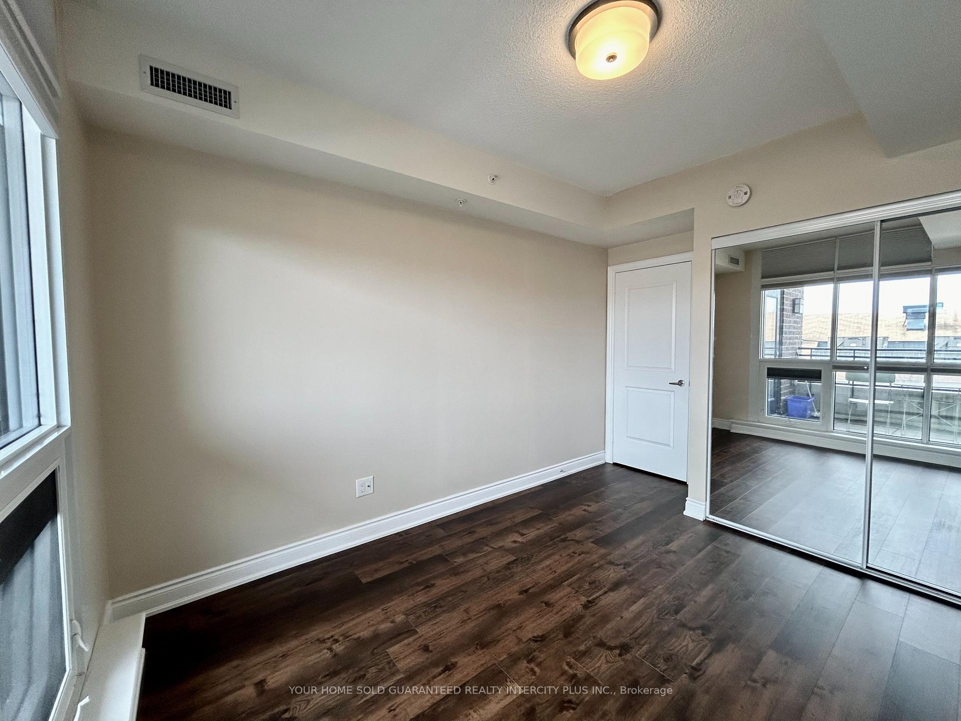 Photo 18 of Unit 204, 2396 Major Mackenzie Drive, Vaughan, Maple — HOMEH