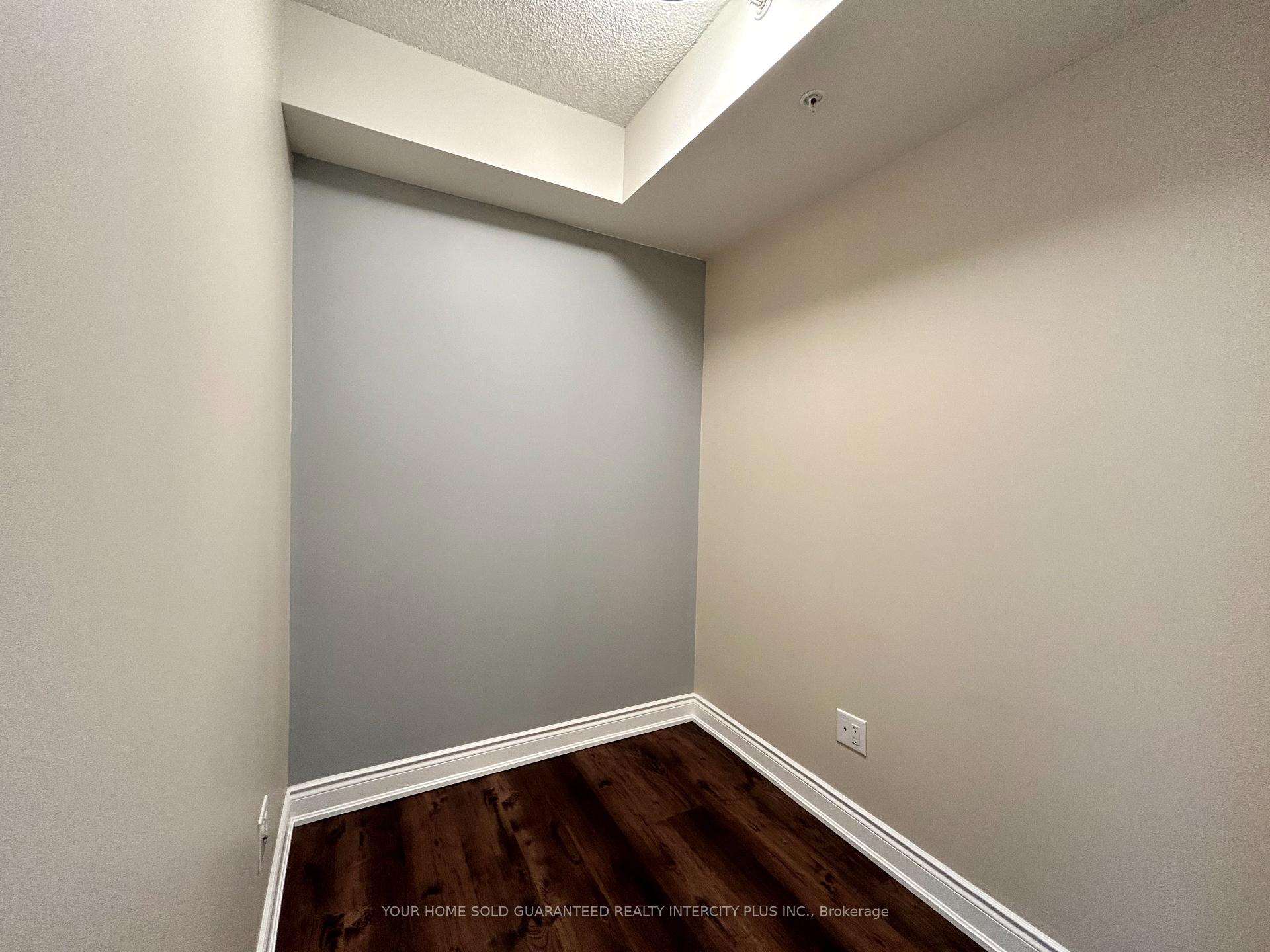Photo 22 of Unit 204, 2396 Major Mackenzie Drive, Vaughan, Maple — HOMEH