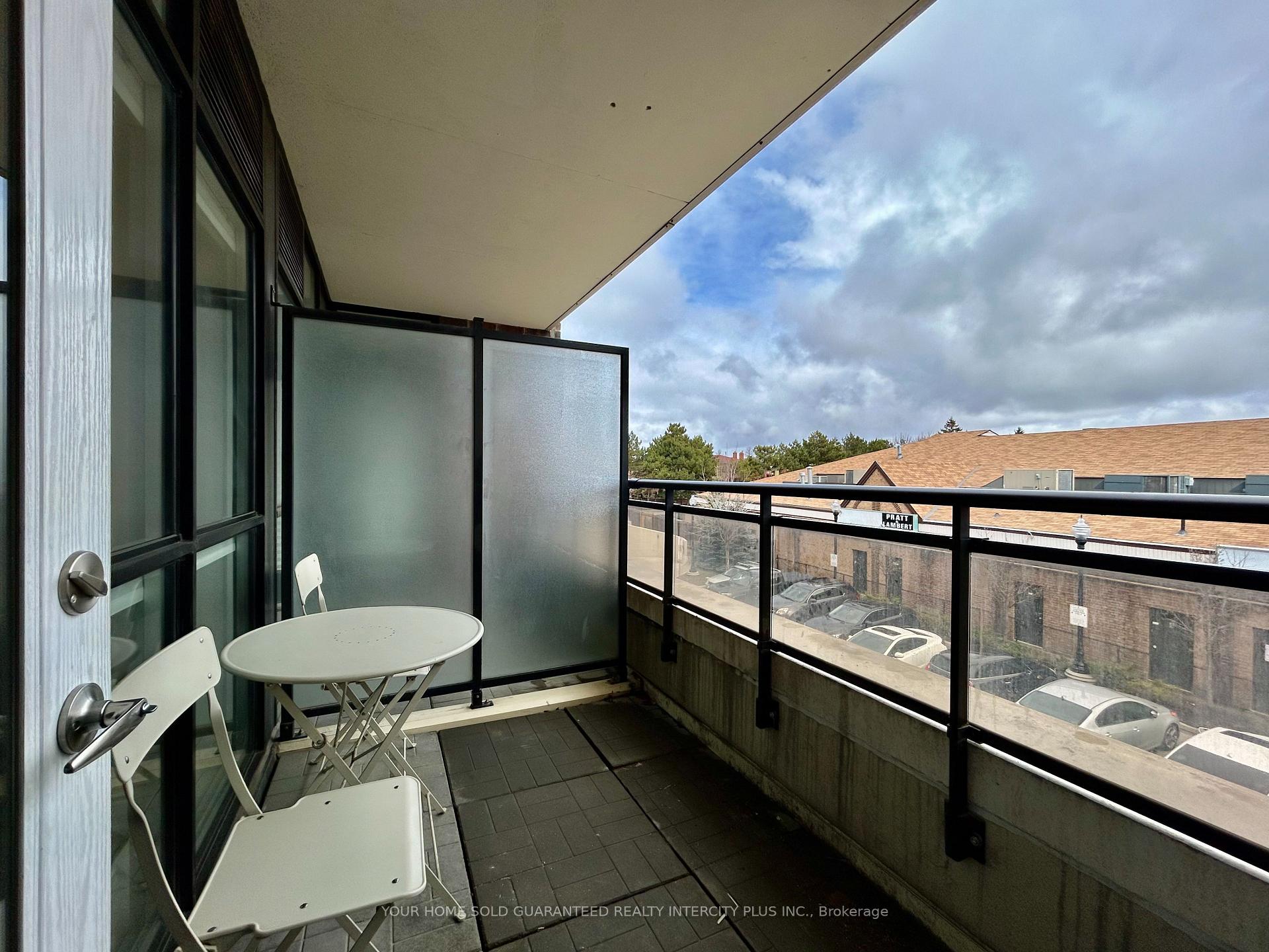 Photo 23 of Unit 204, 2396 Major Mackenzie Drive, Vaughan, Maple — HOMEH