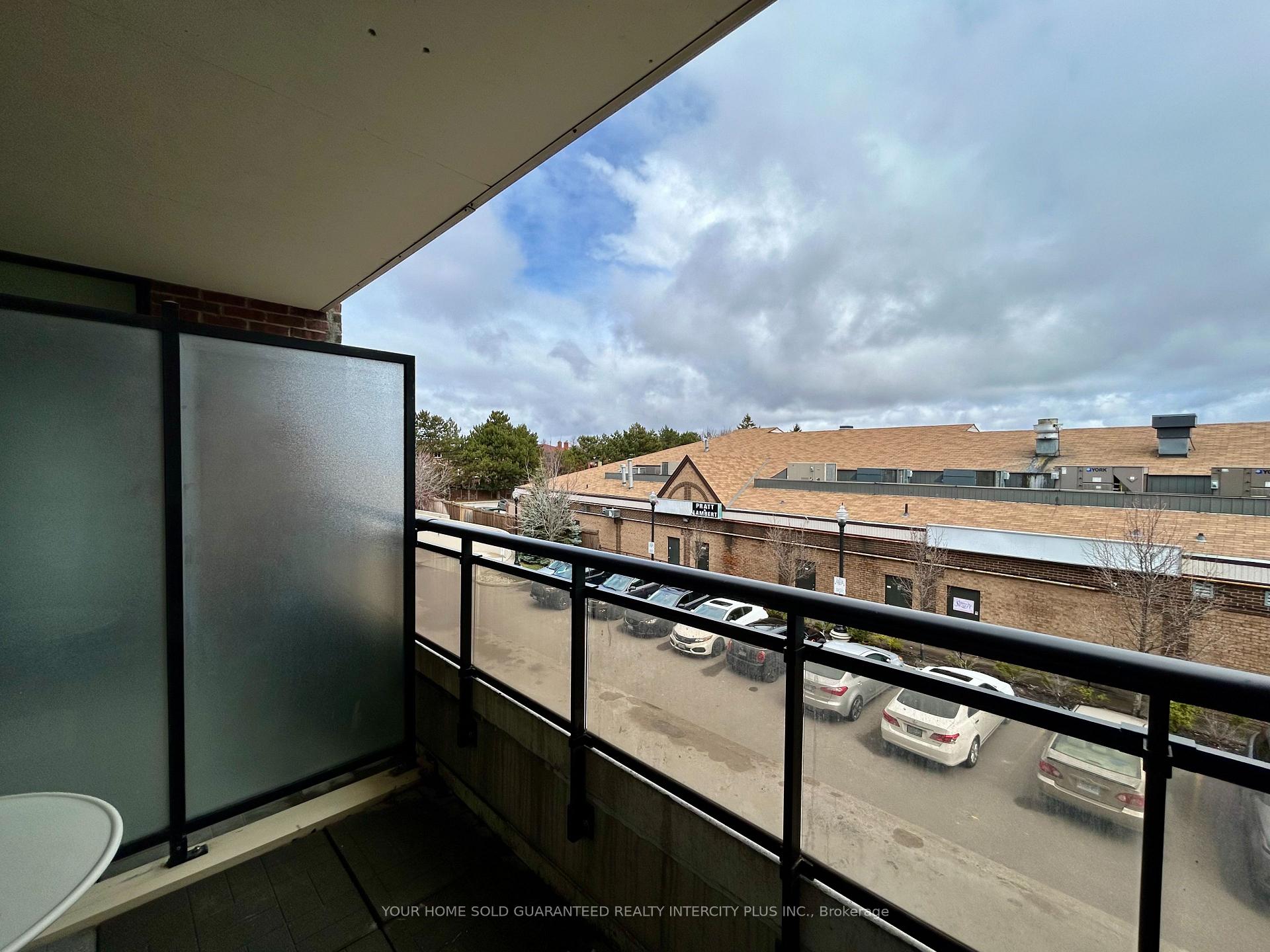 Photo 24 of Unit 204, 2396 Major Mackenzie Drive, Vaughan, Maple — HOMEH