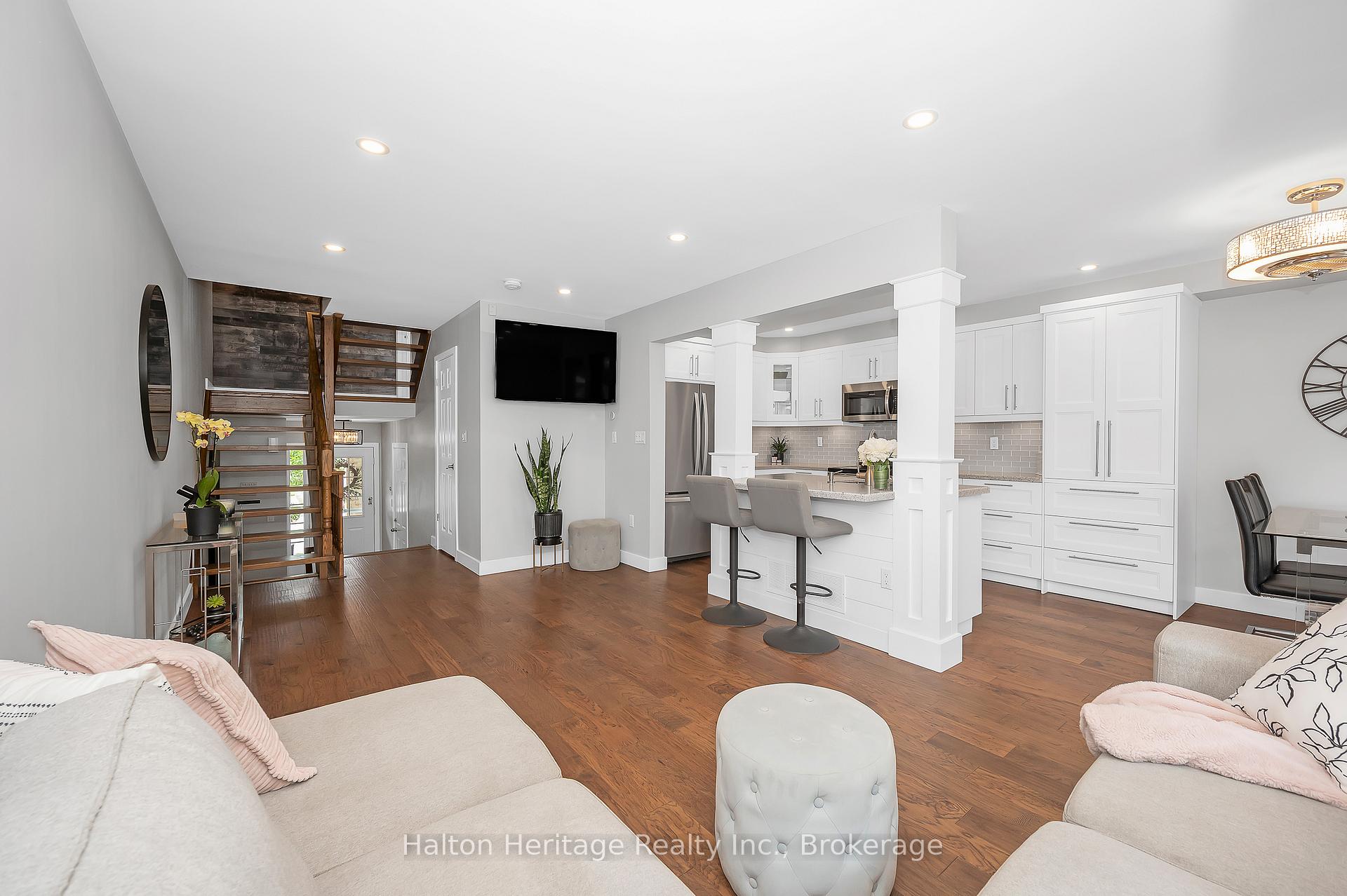 Photo 3 of Unit 67, 485 Green Road, Hamilton, Stoney Creek — HOMEH