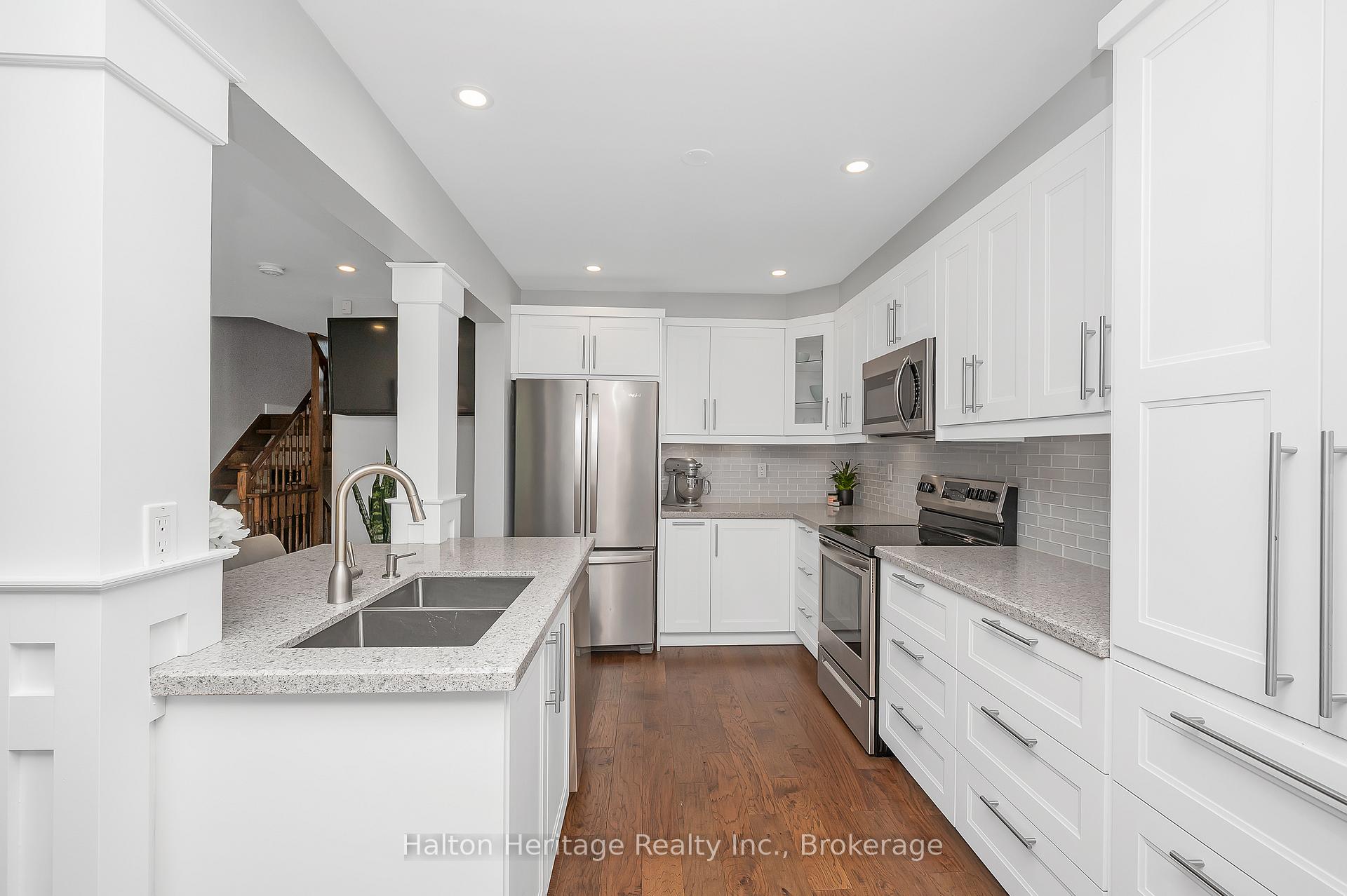 Photo 9 of Unit 67, 485 Green Road, Hamilton, Stoney Creek — HOMEH