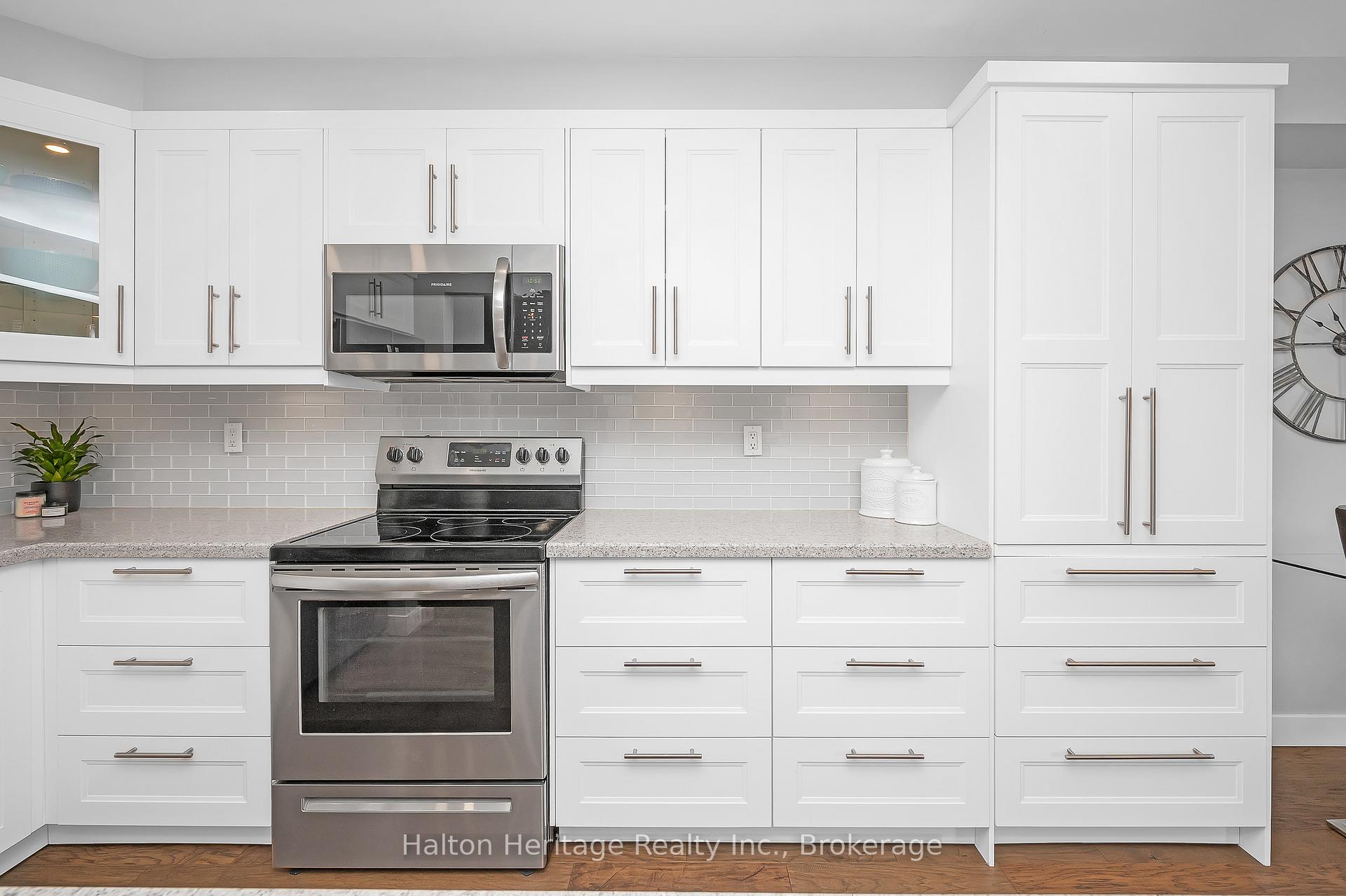 Photo 10 of Unit 67, 485 Green Road, Hamilton, Stoney Creek — HOMEH