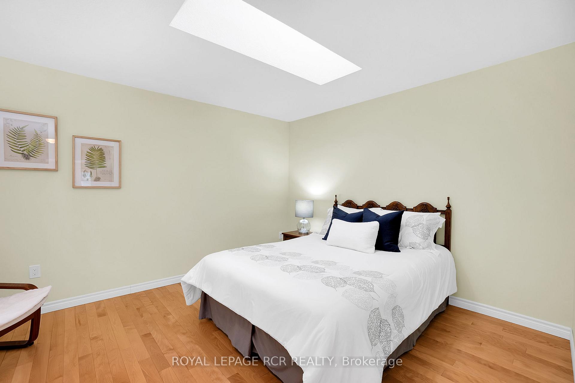 Photo 14 of Unit 1, 16 Zimmerman Drive, Caledon, Rural Caledon — HOMEH
