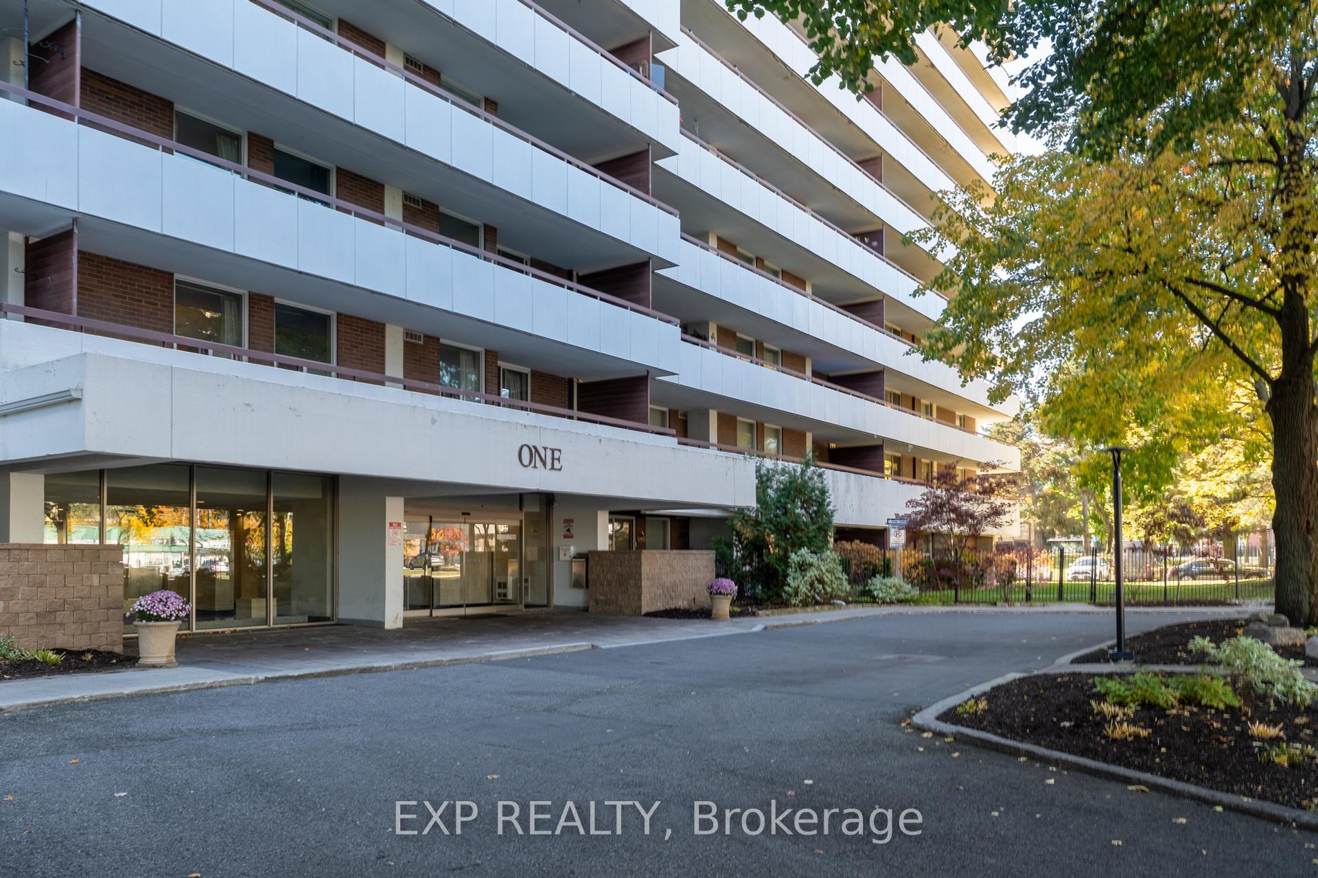 Photo 9 of Unit 1103, 1 Royal Orchard Boulevard, Markham, Royal Orchard — HOMEH